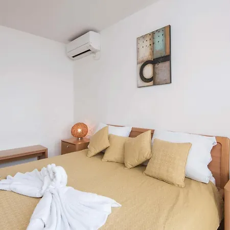 Stunning In With Sauna * Kuciste