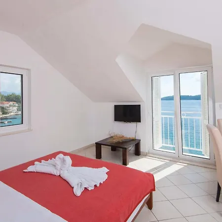 Stunning In With Sauna 쿠치슈테