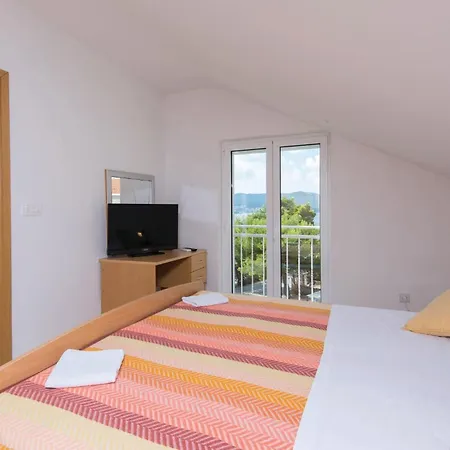 Stunning In With Sauna Feriehus Kuciste